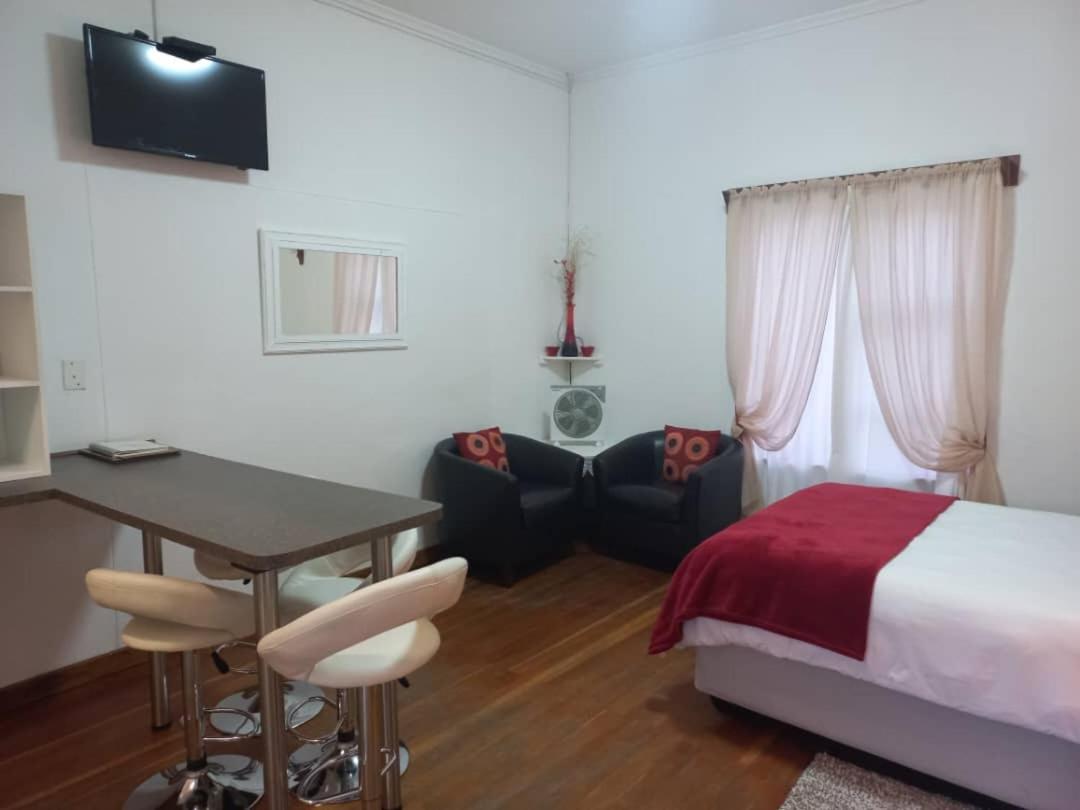 Lüderitz Villelodge Accommodation מראה חיצוני תמונה