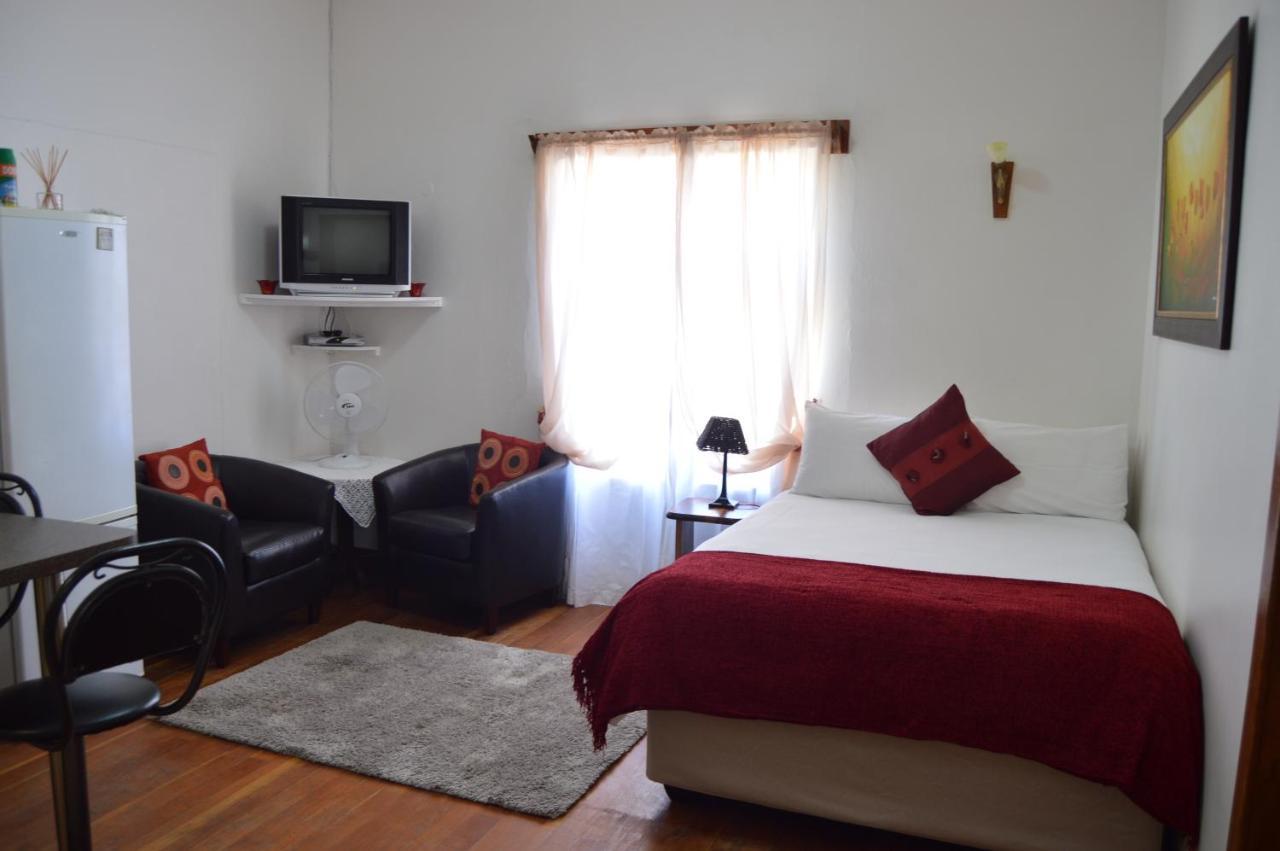Lüderitz Villelodge Accommodation מראה חיצוני תמונה