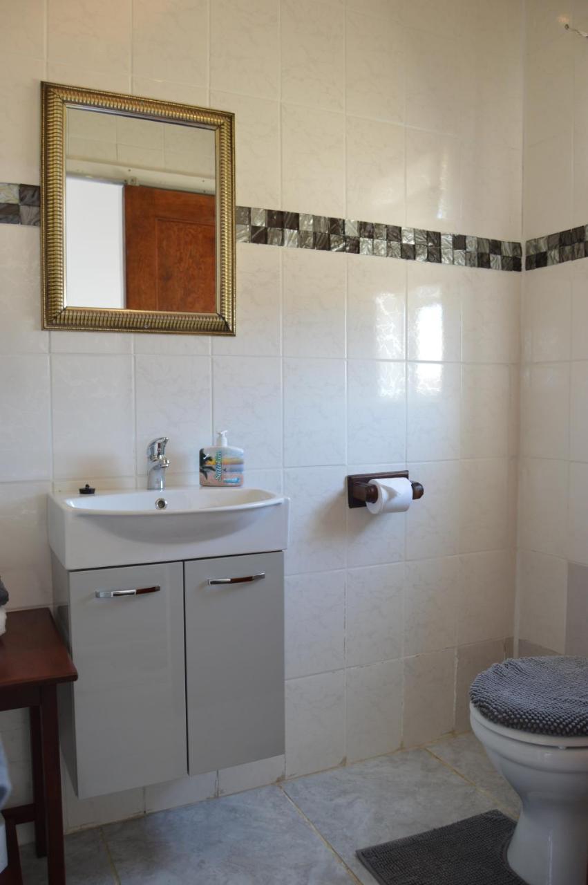 Lüderitz Villelodge Accommodation מראה חיצוני תמונה