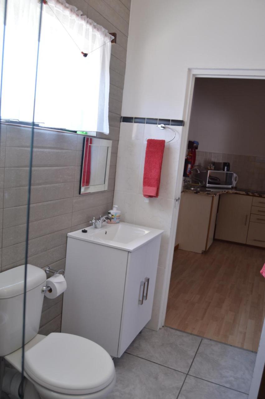 Lüderitz Villelodge Accommodation מראה חיצוני תמונה
